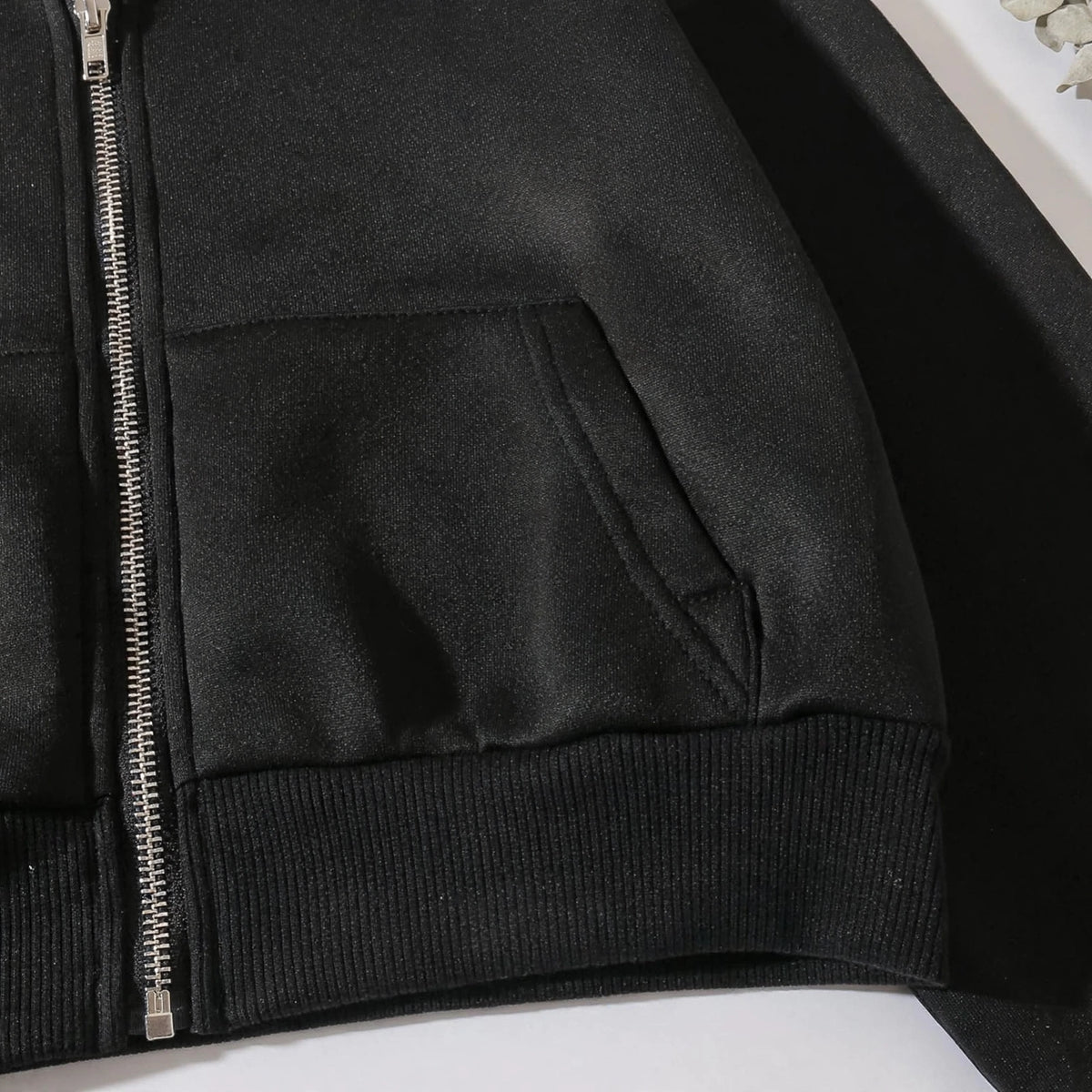 Women's Cropped Zip-Up Hoodie - Oversized Fleece Crop Hoodie - Black